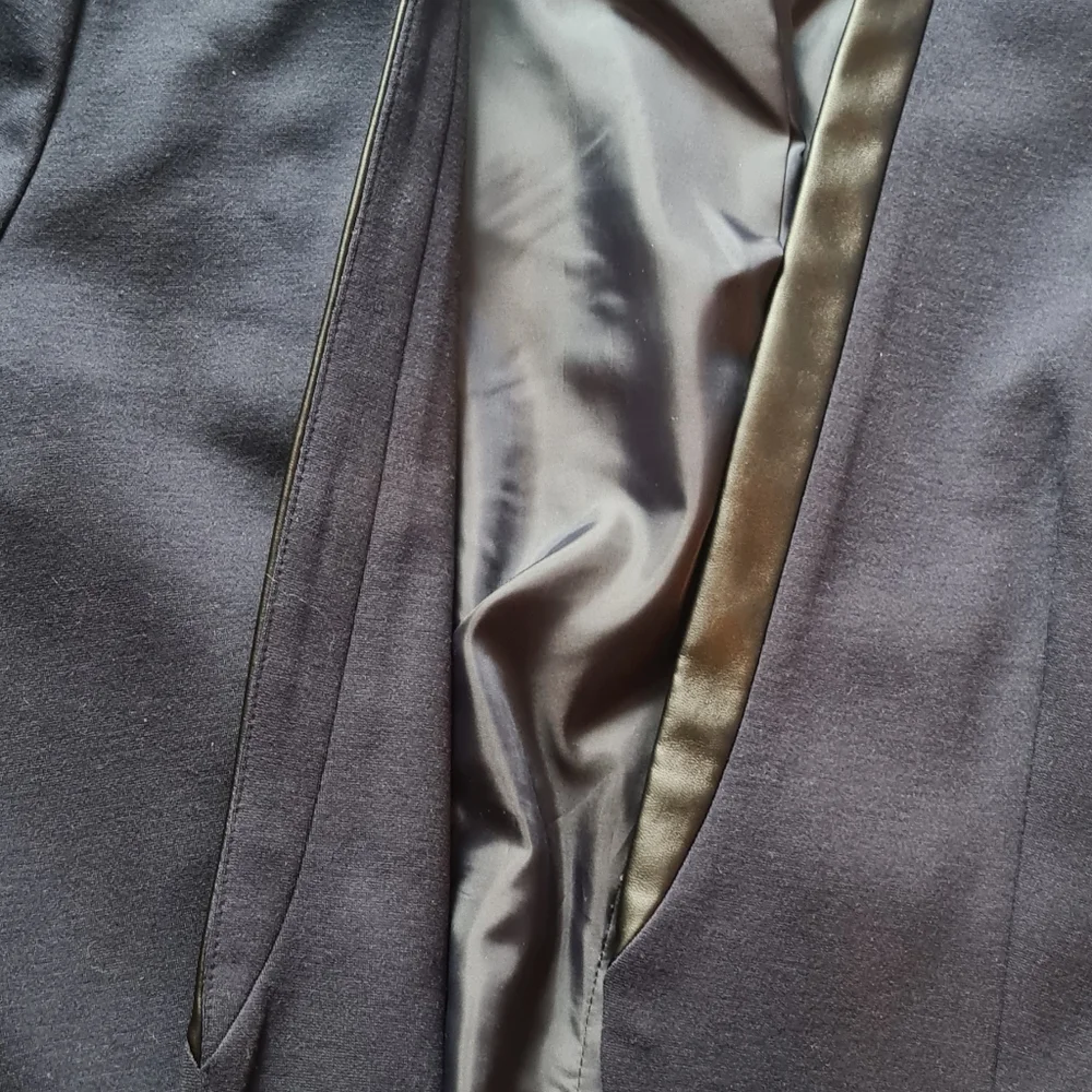 CLOSEOUT Blazer - Picture 8 of 15